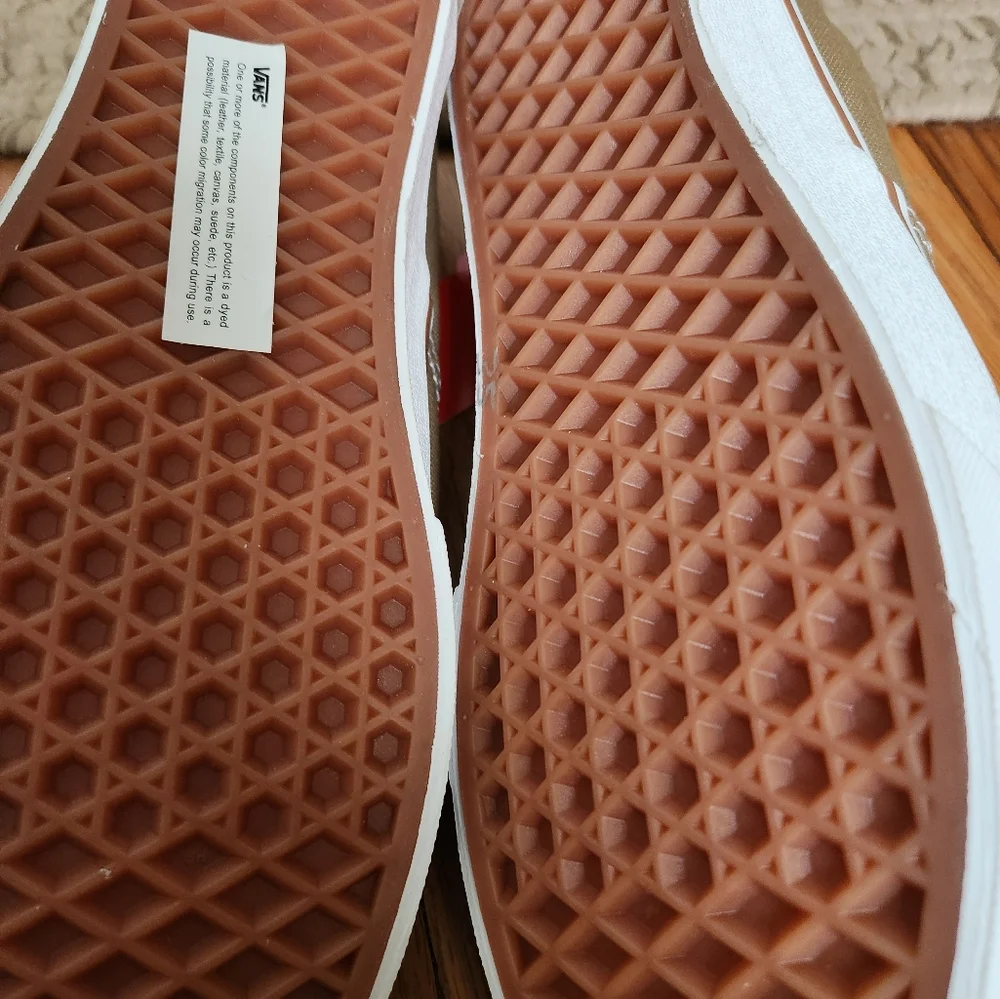 Vans Tan Canvas Atwood Deluxe Sneakers - Picture 6 of 11